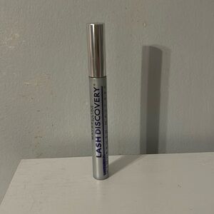 Lash discovery mascara